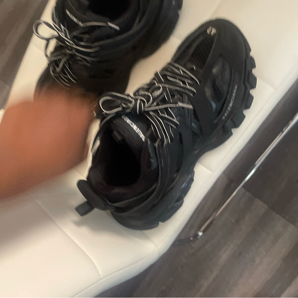 balencigas track runner - Picture 5 of 7